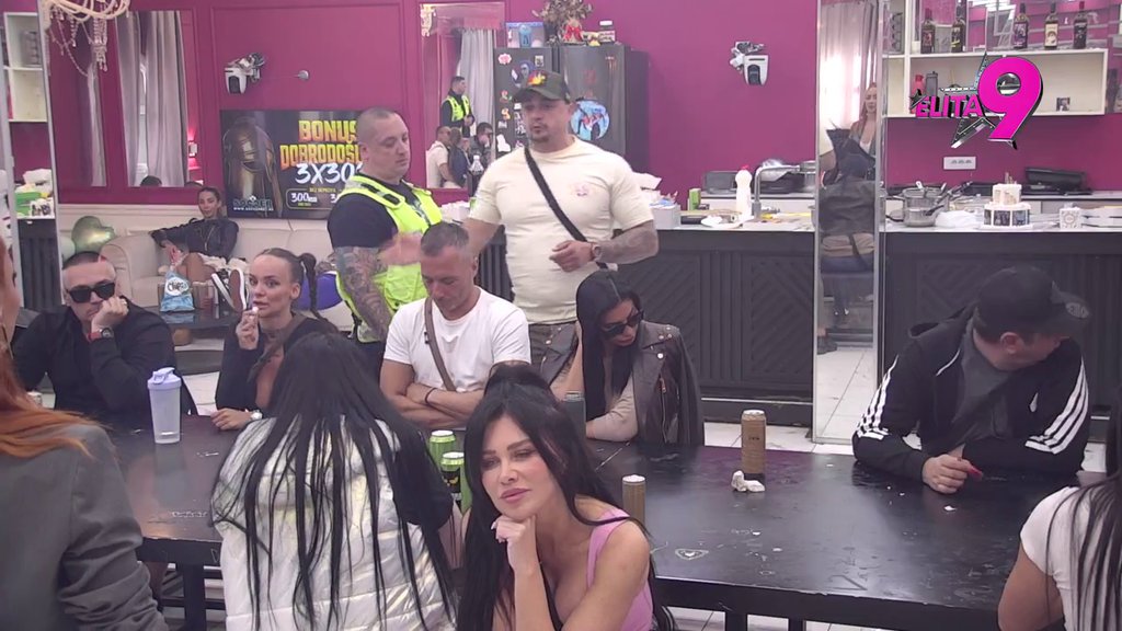 Bebica opet ponižen: Teodora i Đukić se suočili oči u oči, ona priznala da bi bila s njim da nije bilo Aneli! (VIDEO)