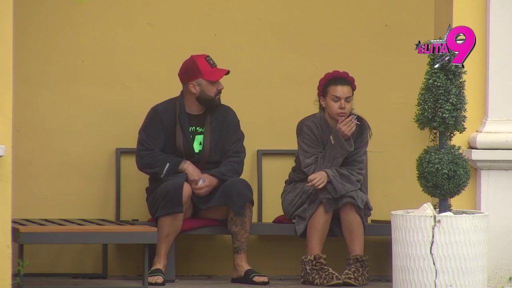 Šta te briga, ti Aneli DATI NEĆEŠ! Anita doživela POMRAČENJE čim je oči otvorila kad joj je Luka spomenuo Ahmićku! (VIDEO)