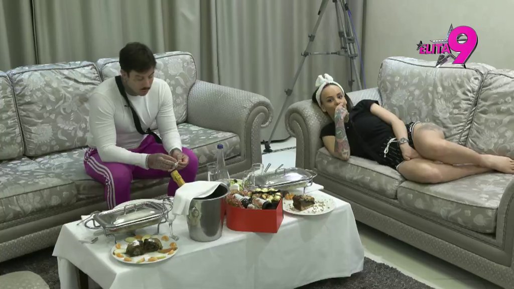 TRUDI SE DA JOJ ULEPŠA SVAKI TRENUTAK! Filip prepričao Teodori dogodovštine sa Lukom Vujovićem, ona   se zabavlja kao nikad pre! (VIDEO)