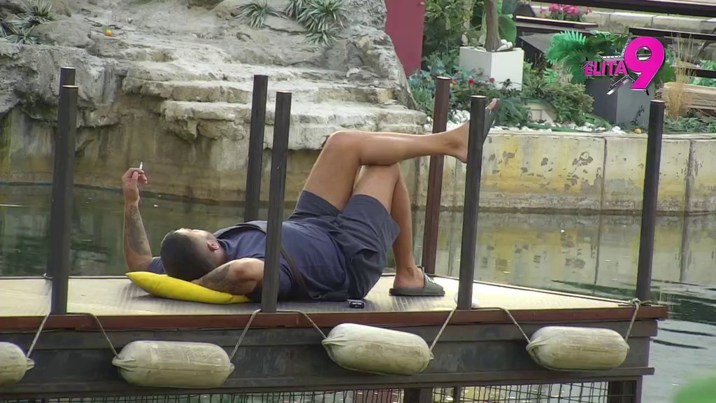 Obezbeđenje preplavilo imanje: Maja nakon brutalnih reči zatražila da joj Asmin bude ponovo njen potrčko, on je oladio jednim potezom! (VIDEO)