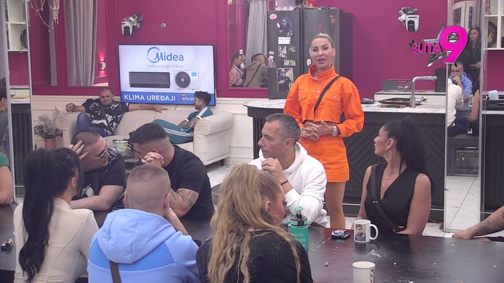 TI NISI DOBAR OTAC! Stanija se suočila sa Asminom, nije štedela reči: Htela sam da iskočim iz kola zbog njega (VIDEO)