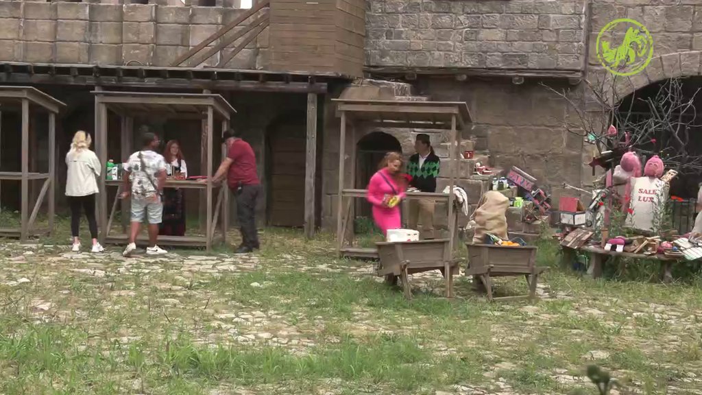 REI DANAS NIKAKO NE IDE: Opet 'pala' na lakom pitanju, hrišćansku slavu nazvala PAGANSKOM (VIDEO)