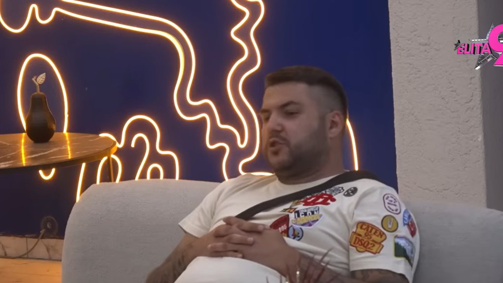 Meni je Janjuš doneo Prcka i Žaklinu, a ti torticu i suze: Maja zamerila Asminu što ju je rastužio pred rođendan, on zamolio Mustafu da je ne vređa (VIDEO)