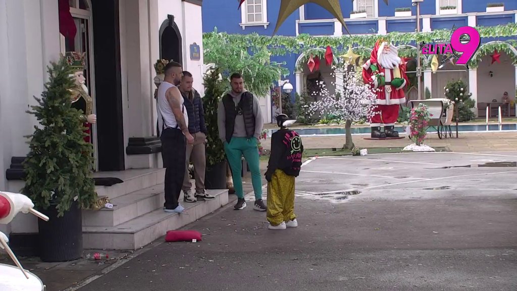 NE MOGU OČIMA DA JE GLEDAM: Asmin priznao da nepodnošljivost prema Aneli raste iz dana u dan, pa se osvrnuo na svoje druženje sa Jovanom: NE DOPADA MI SE, VEĆ... (VIDEO)