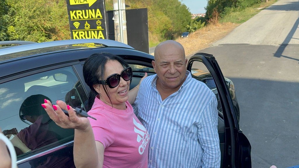 Ko oženi pevačicu, sahranjuje ga opština... Hasan Dudić opleo po Zlati: Dete nije viđala godinu dana