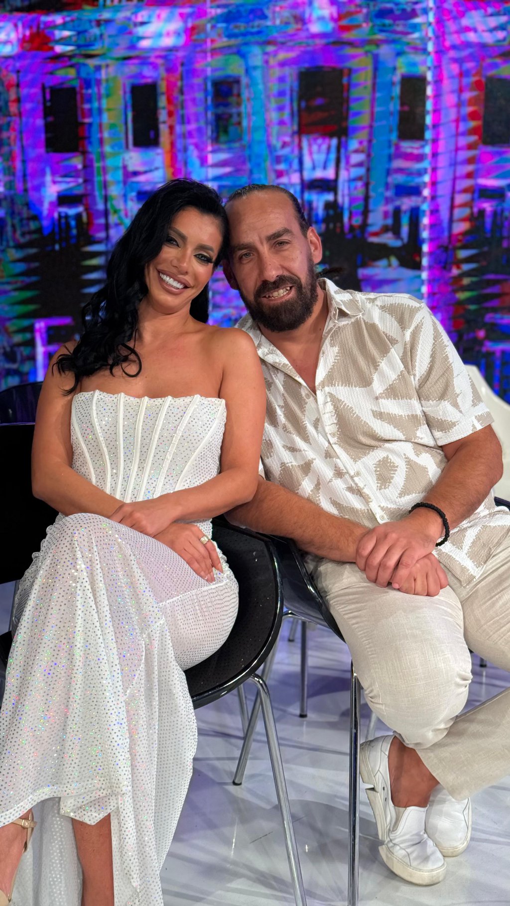 ALEKS I MILOVAN PRIJAVLJENI POLICIJI! Dobili zabranu prilaska njenoj ćerkici, bivši muž Uroš izneo skandalozne detalje: Bolesnik mi je snimao dete dok se kupa!