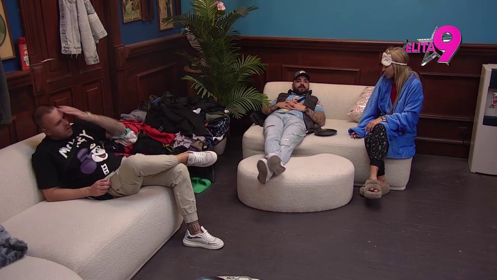 JA NEMAM NIŠTA PROTIV NJIHOVE LJUBAVI! Aneli odlučila da ne ide protiv Neria i Hane, pa ponovo udarila na njene zube (VIDEO)