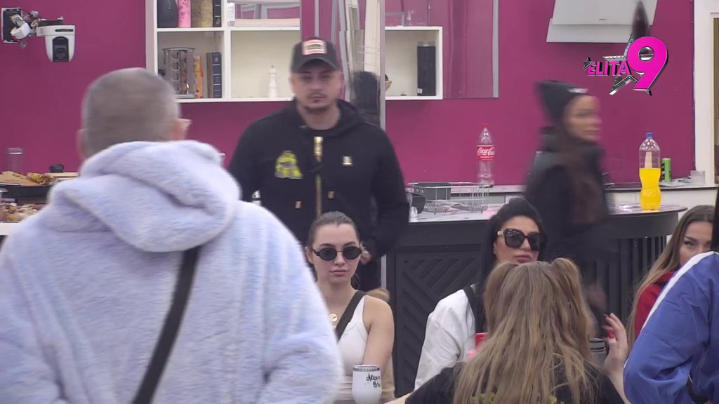 Kida se da uđe u rijaliti, nije ti prijatelj! Jovana Cvijanović rešila da raskrinka Munjeza, Terza sve sigurniji u njegovu izdaju! (VIDEO)