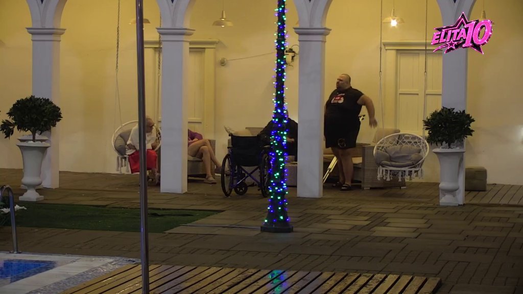 Totalni hit: Uroš se zaljubio u veštačku inteligenciju, Caru spržen mozak u sekundi! (VIDEO)