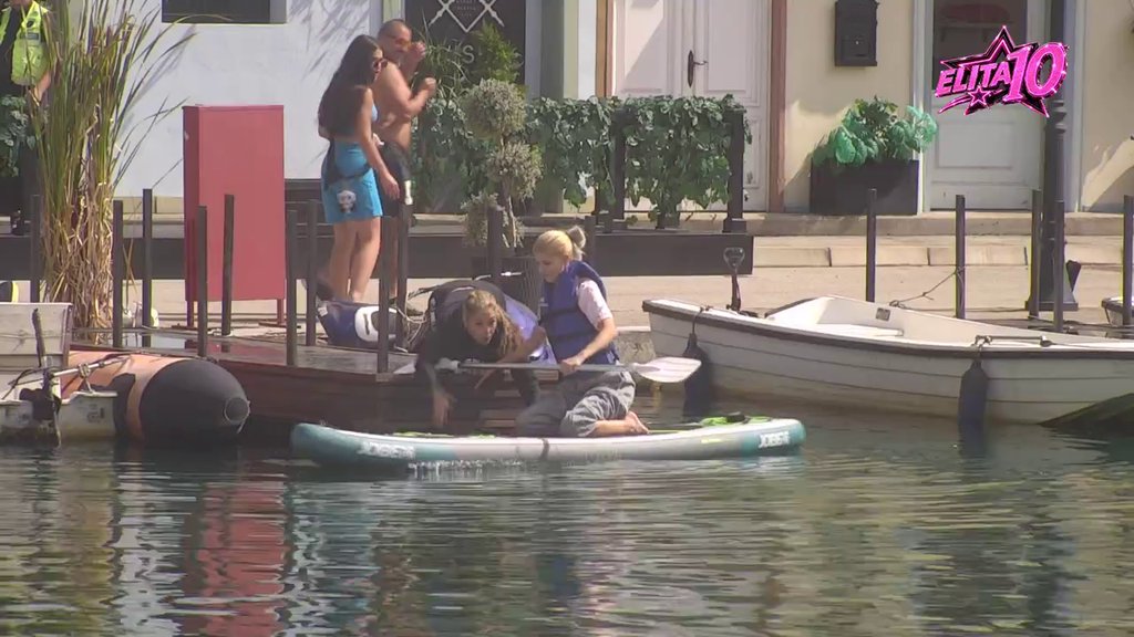 Toši ništa ne promiče! Lena pokušala da izbegne zadatak, robot je provalio, evo šta se desilo (VIDEO)
