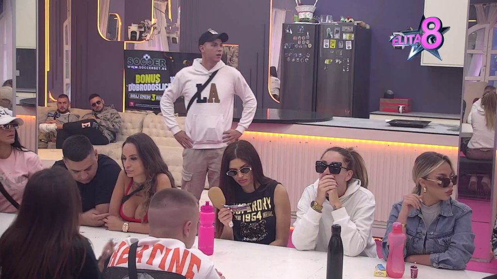 Nema nazad! Peja otpisao Enu zauvek, ona van sebe, ne može da prihvati njegovu odluku, i dalje živi u nadi: Laže da nema emocije! (VIDEO)