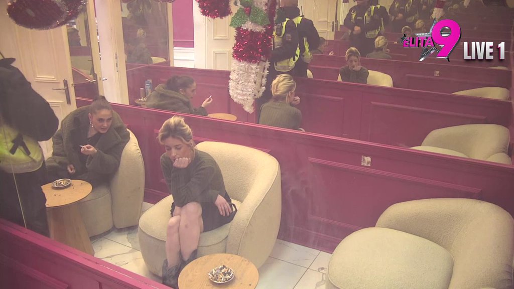 Doživela pomračenje: Sunčici pao film, pa umalo nasrnula na Anastasiju! (VIDEO)