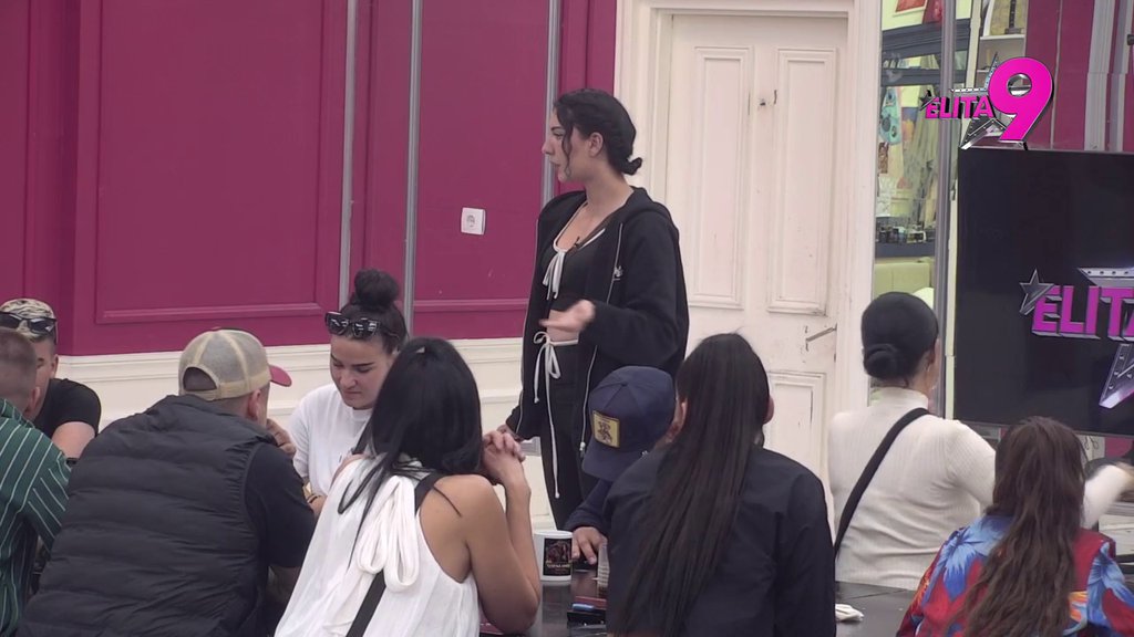 Ne možeš da braniš sebe tako što mene gaziš: Nerio konačno skinuo ružičaste naočare i shvatio šta mu Hana radi! (VIDEO)