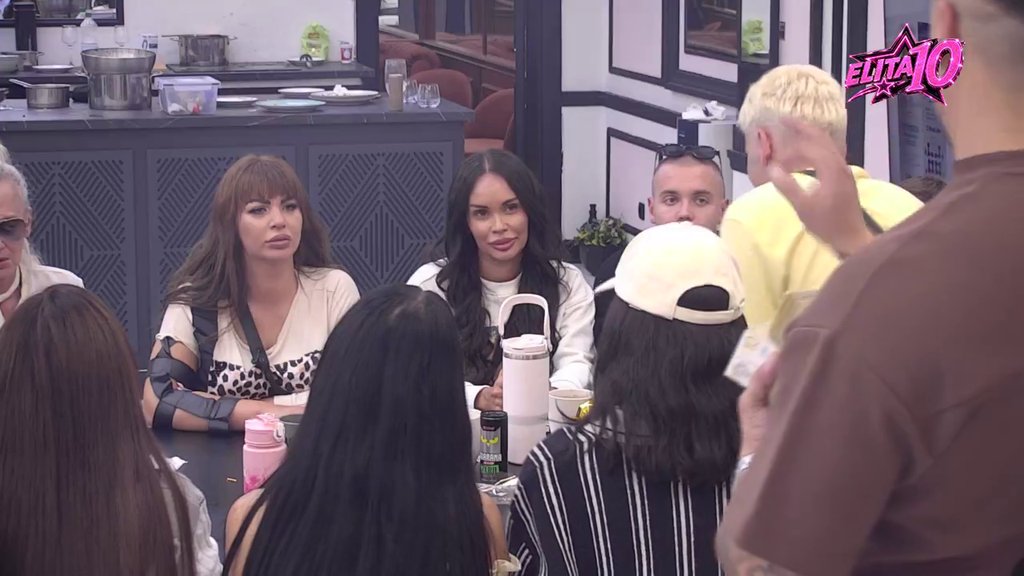 Laura Prgomat brani sebe svim silama: Terzi žestokim odgovorom zapušila usta, ne da na sebe! (VIDEO)