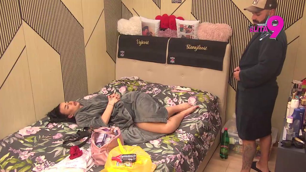 IPAK JOJ SMETA HIPOTETIČKO PITANJE: Anita zapenila na Luku zbog Baje, on odmah krenuo da čita molitvu za spas (VIDEO)