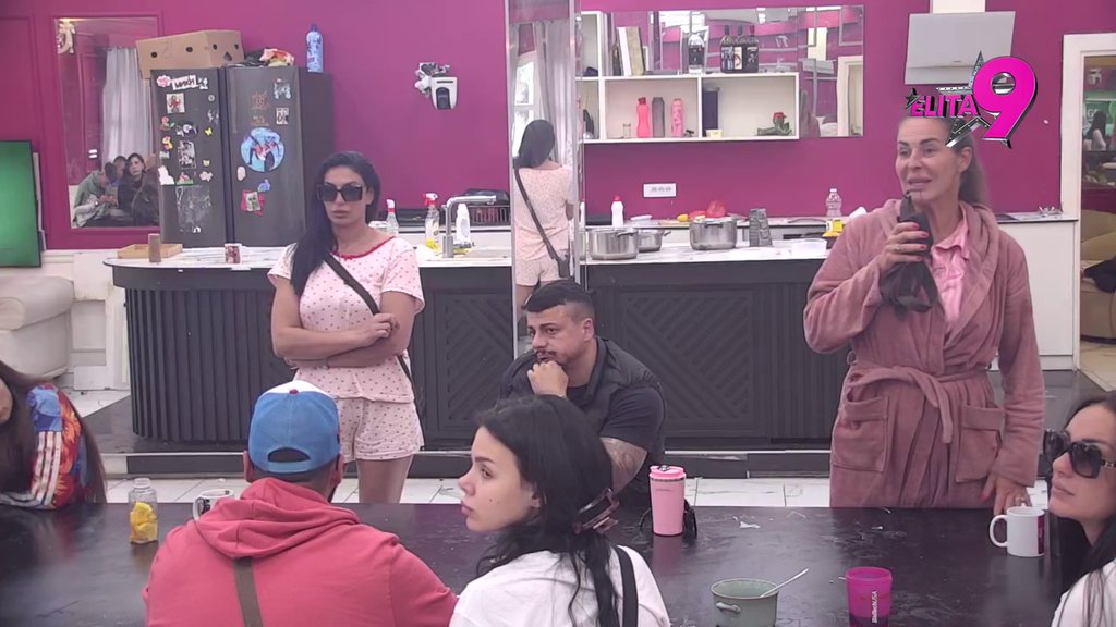 Bila si blam, ali sam ti držala žensku stranu! Obračun Kačavende i Stanije trese sve, pljušte najniži udarci (VIDEO)