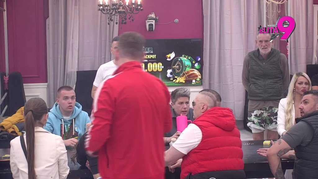 Sama sebi je iskopala sve jame! Kačavenda bezuspešno pokušava da zaštiti svoje dostojanstvo, Bebica dolio ulje na vatru: Nemaš argumente! (VIDEO)