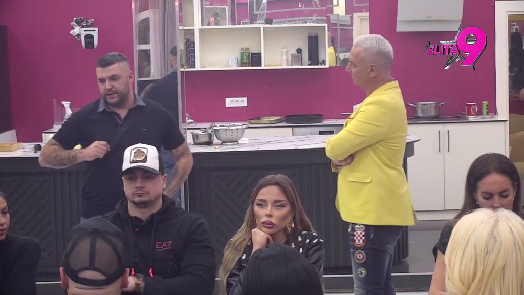 Karambol se nastavlja! Aneli tvrdi da je Luka ZABRANIO da Asmin vidi Noru, iako je ona majka, Durdžić potvrdio Vujovićevu priču: Sita mi je rekla da... (VIDEO)