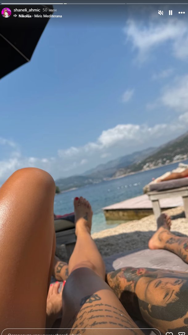 Kao nekad u Eliti! Filip i Aneli zajedno na plaži, ona stavila svoje noge preko njegovih! VRUĆI KADROVI (FOTO)