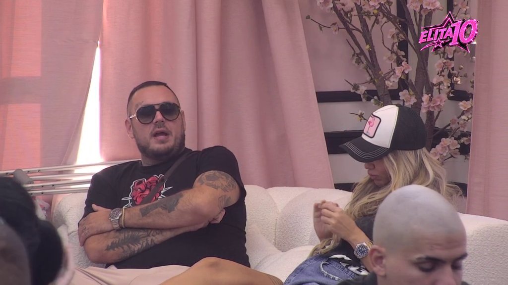 Nagli prekid uživo emisije! Car raskinuo s Aneli: Izvini Janjuše, hoću da se družimo i da prep*šam ovaj glupi odnos od pet dana (VIDEO)
