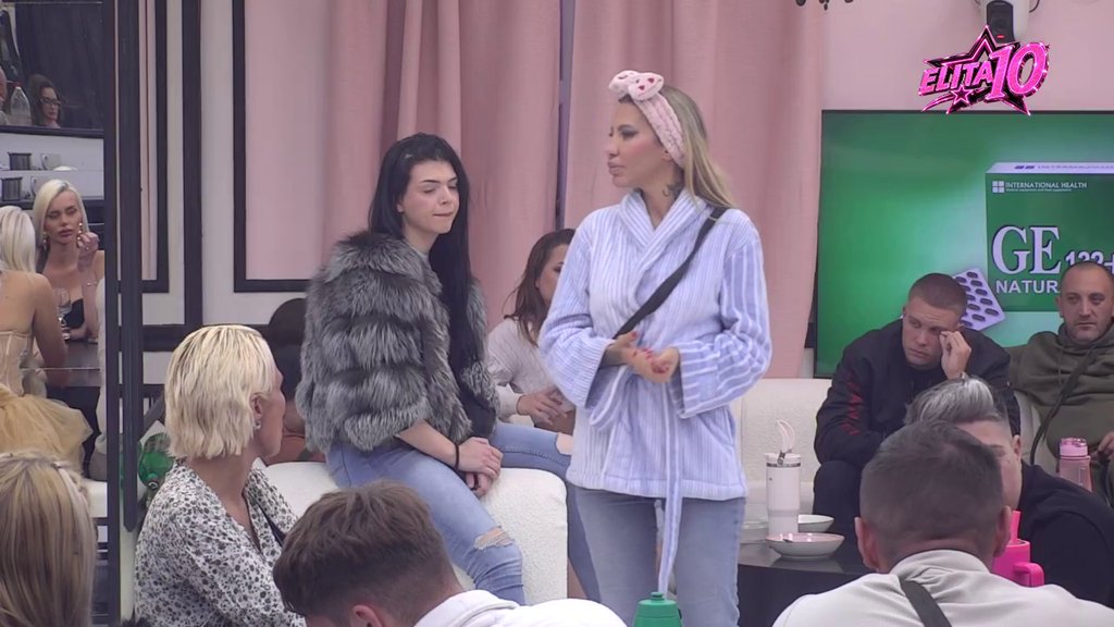 Narasla poput kvasca: Aneli ne krije sreću jer se nalazi na anketi najmanjih ulizica, Karić je vinuo u nebesa! (VIDEO)