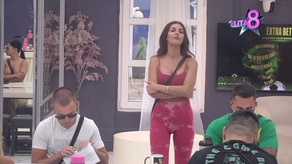 BILA SAM TI SESTRA NA FEJSBUKU, RAZOČARAO SI ME! Ena osula drvlje i kamenje po Gastozu, pa se ostrvila na Aneli: ŠTROKAVA, UNIŠTAVAŠ LUKU! (VIDEO)