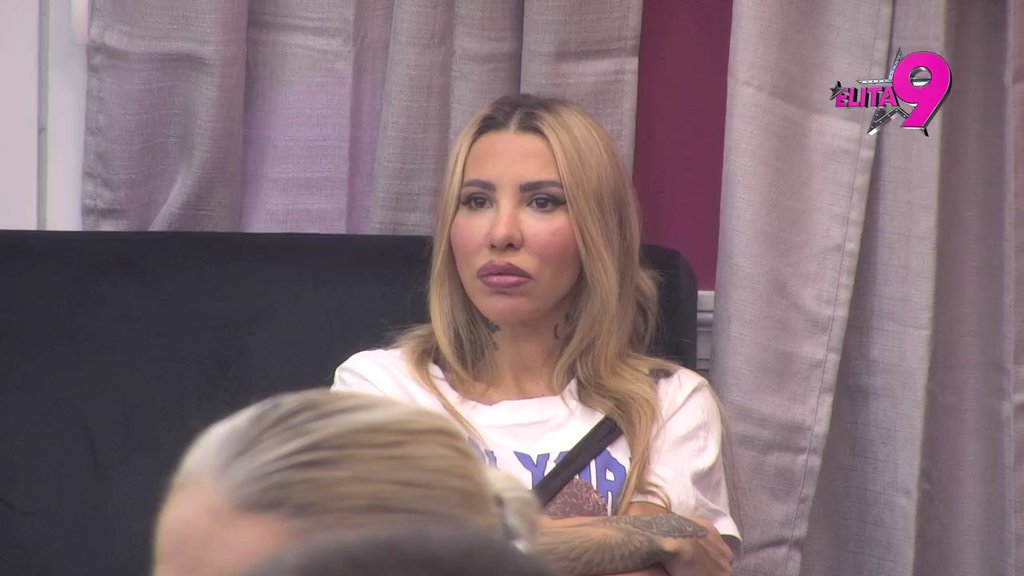 Provalila njegovu igru: Aneli satrala Luku u ćošak, on pokušao da preokrene sve u svoju korist: Danju spava u mom duksu... (VIDEO)