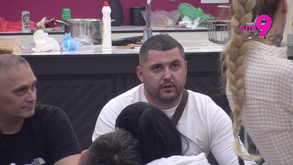 Aneli otvorila sve karte o odnosu sa Alibabom: Iskreno priznala kako se oseća dok provodi vreme sa njim, ovo niko nije očekivao da čuje! (VIDEO)