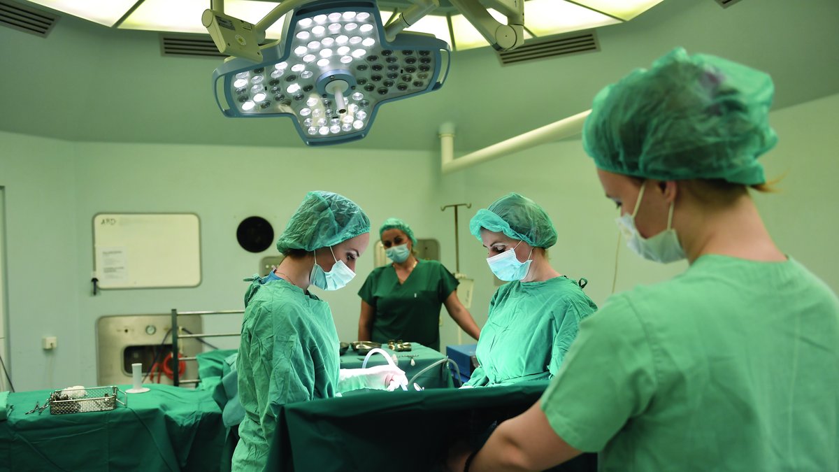VMA zvanično uvela NIVATS tehniku: Prva anatomska lobektomija pluća bez intubacije i respiratora