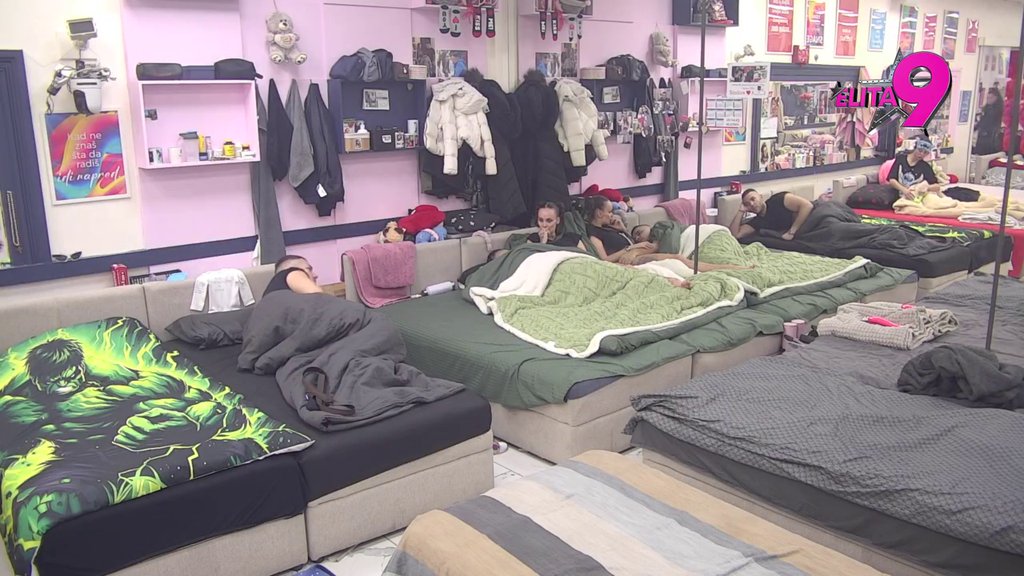 Ovo je totalni hit! Teodora ponovo ismeva Bebicu, pogledajte kako ga je sada ponizila (VIDEO)