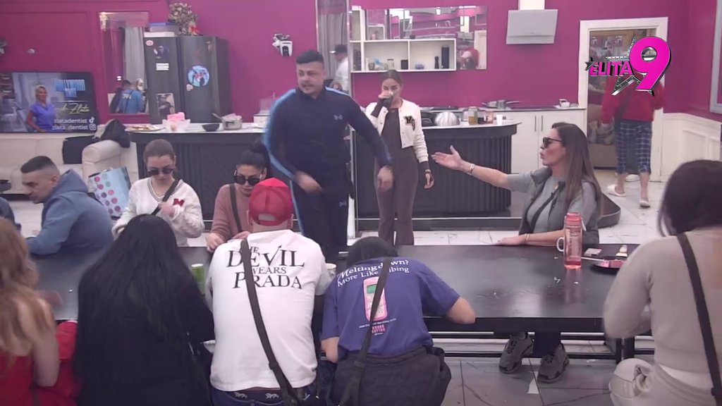 REKAO TI JE - NEMA DRUŽENJA! TAČKA, KRAJ! Mića otkrio da Terza u njihovoj vezi I KOSI I VODU NOSI, Sofija može samo da klima glavom! (VIDEO)