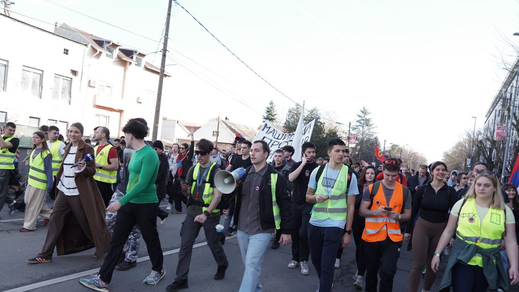 KAKVO IH JE LUDILO ZAHVATILO?! N1 našla Hrvata da objasni otkud blokade u Srbiji, a onda kaže da se vlast BIRA NA IZBORIMA (VIDEO)