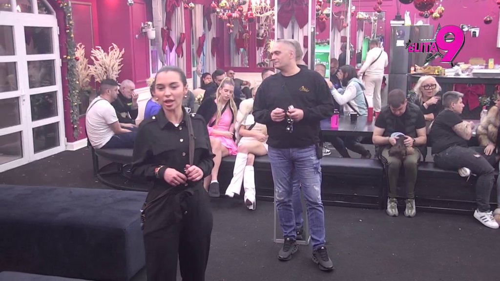 Dno, da većeg dna nema! Luks ne prestaje sa gnusnim uvredama na Sarin račun, ona zaurlala: Ti i treba da se lečiš, on i jeste za ludnicu (VIDEO)