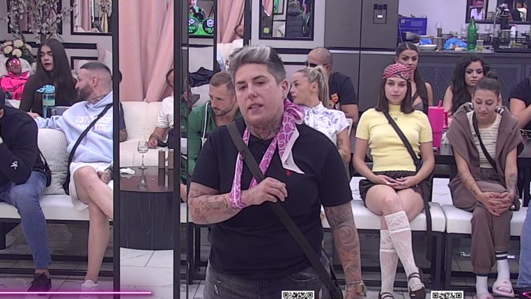 Dok jednom ne smrkne, drugom ne svane: Sanja sigurna da Đukić slavi Cara nakon priznanja da mu se sviđa Anđela! (VIDEO)