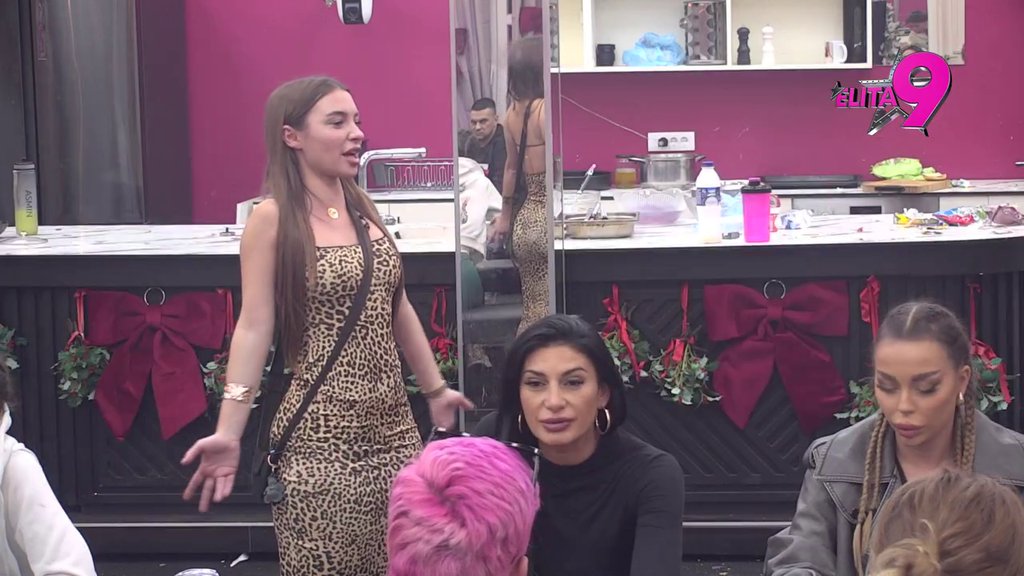 Samo što nisam povratio u krevetu, tad mi se ogadila: Luks najnižim prozivkama zgazio Saru, ona jeca i urla na sav glas! (VIDEO)