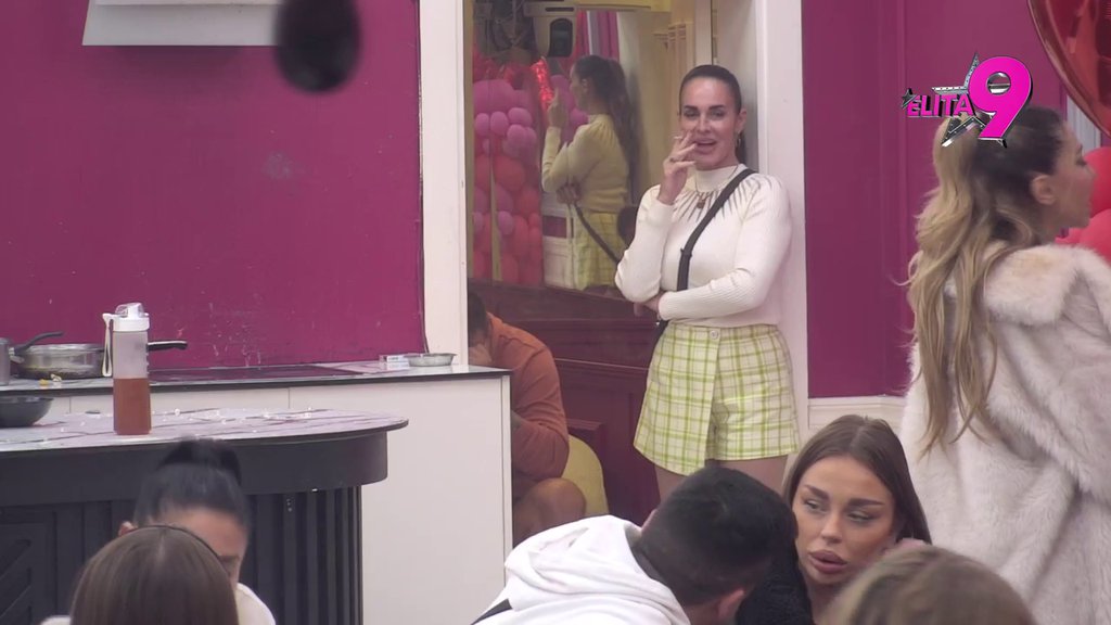 Ne mogu jedno bez drugog: Janjuš i Kačavenda kao Tom i Džeri svaki dan idu od ljubavi do mržnje, ona rešila da ga zaprosi (VIDEO)