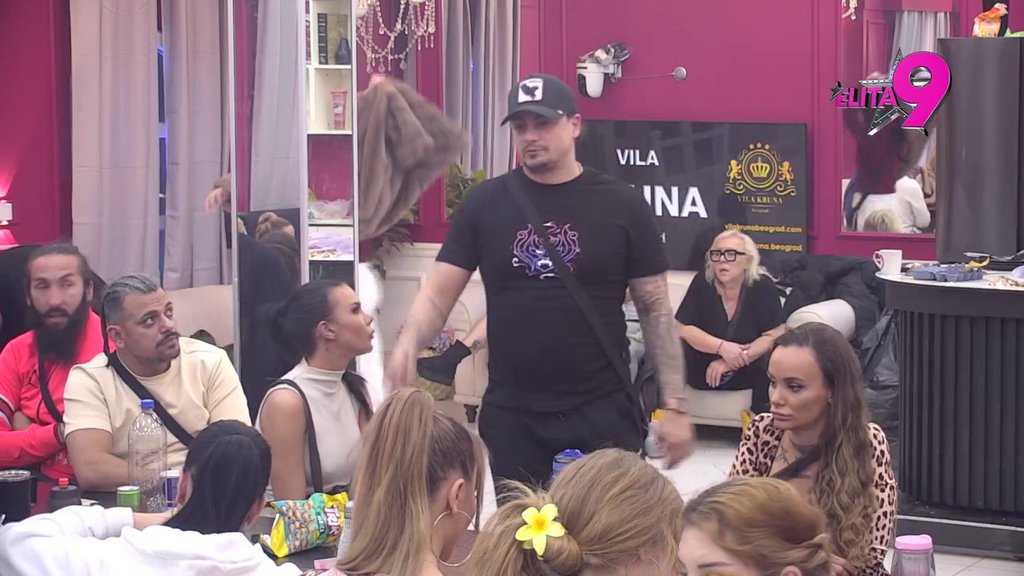 Zauvek presekla: Teodori pukao film zbog Bebičinih tvrdnji da će se pomiriti, pa donela odluku da stavi pečat na priču s njim! (VIDEO)