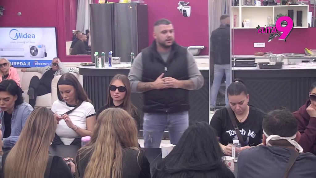 Čekam od ove gusenice u stomaku da prorade leptirići: Luka ne prestaje da pecka Aneli, ona priznala da se kaje zbog poljupca! (VIDEO)