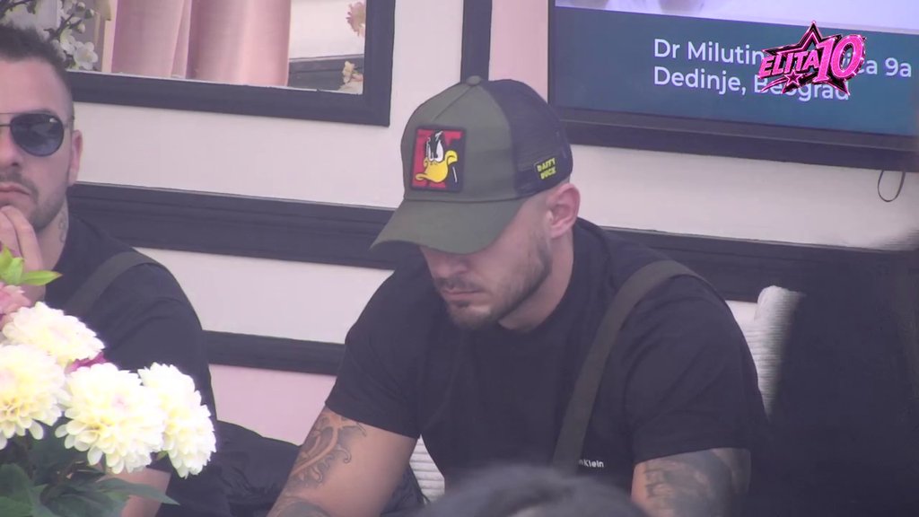 Tražila mi je 1.200 evra pred ulazak! Marko ubacio u petu: Urnisao Sanju i njen fizički izgled, pa Poršelina i Uroš razvezali jezik o njoj (VIDEO)