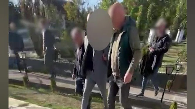 Pogledajte KAKO JE UHAPŠEN MUŠKARAC IZ VRNJAČKE BANJE KOJI JE POZIVAO NA NASILJE: Pravio planove za haos u Beogradu na dan izbora, kod sebe imao pasoš Hrvatske (VIDEO)