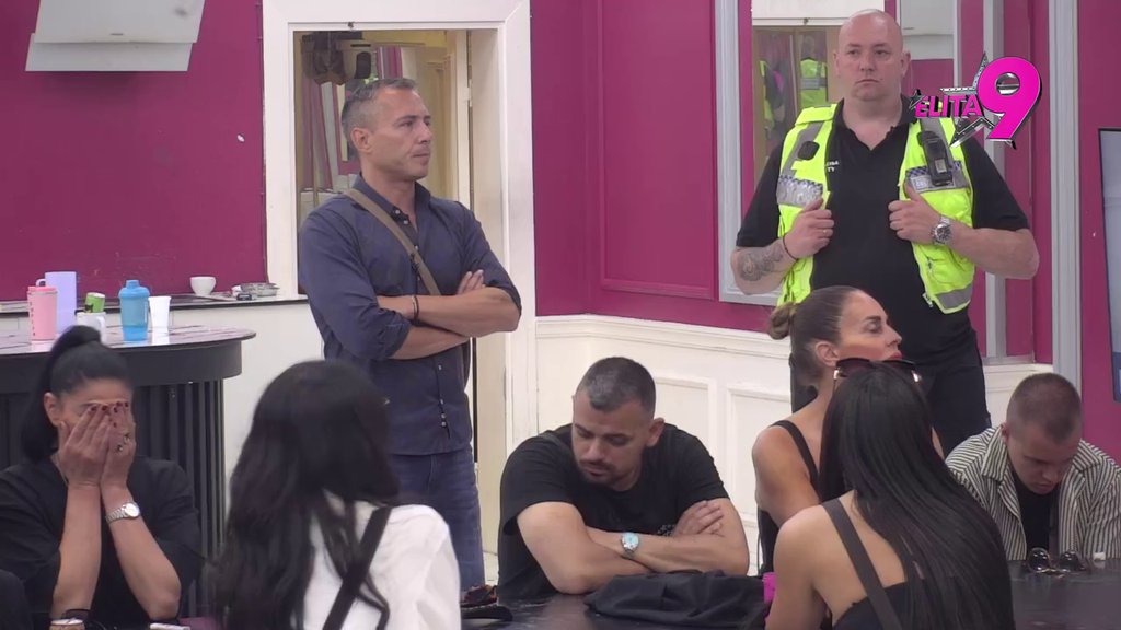 Žestoko raskrinkavanje Mikija Dudića: Proglasio Aneli ženom lakog morala, takmičari ubeđeni da mu je tiha patnja! (VIDEO)