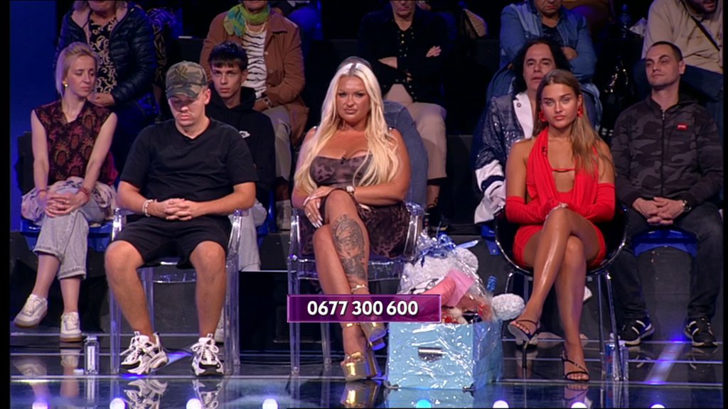 Dosadila je i Bogu i narodu, samo visi po rijalitijima: Gledateljka raspalila rafal po Ani Spasojević, pa nahvalila Sofi (VIDEO)