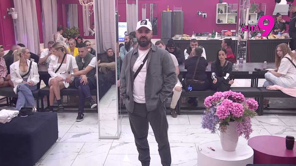 Meni je govorio kako Baja IDE BRZO: Luka poziva oca da dođe za Novu godinu sa Noom, Aneli ga kompletno raskrinkala pred svima (VIDEO)