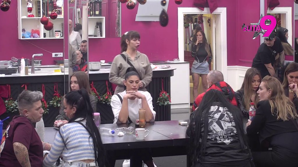 Zahvalan Bogu što ga je sklonio od Mine: Terza nikad iskrenije poželeo bivšoj svu sreću s Viktorom! (VIDEO)