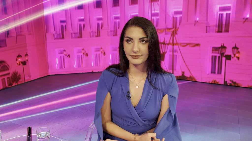 INSTA REŠETKA! Hana priznala što je poželela pobedu Staniji, a ne Aneli: Otkrila da li je MRZI i da li se čula sa Sitom (VIDEO)