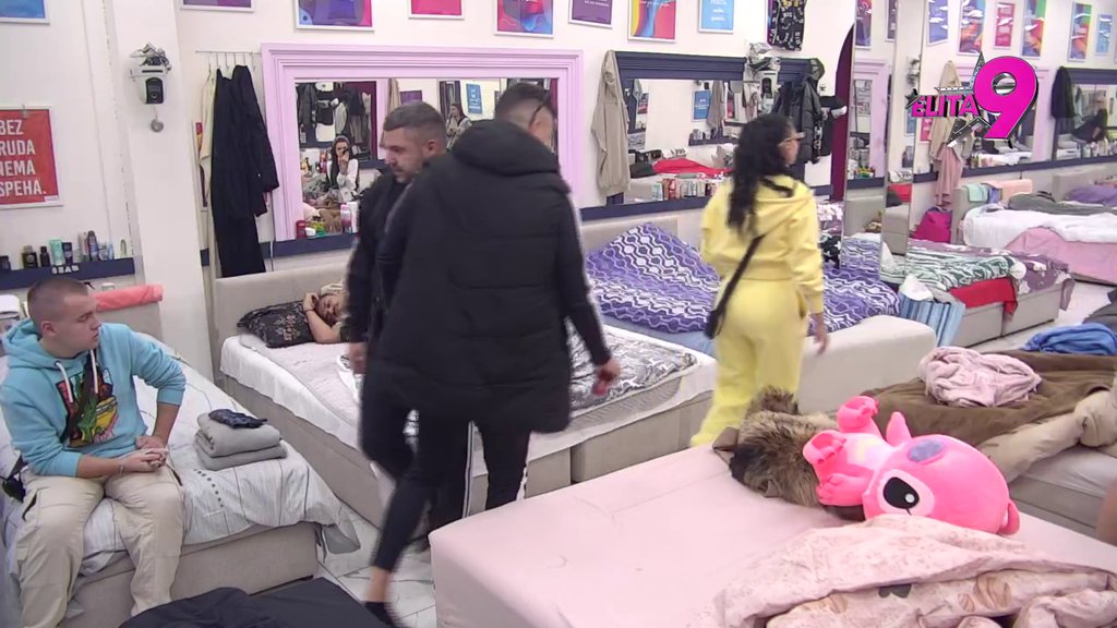 OČARAN: Asmin nije mogao da sakrije sreću nakon što je ugledao Maju, pa joj na OVAJ način iskazao NAKLONOST: NAJLEPŠA... (VIDEO)