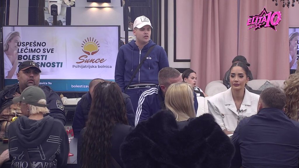 Uroš urnisao Anđelu: hronološki izneo sve njene blamove u životu, ali nije štedeo ni Karića (VIDEO)