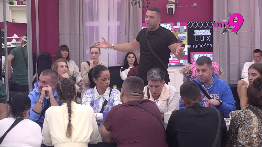 DOŠLO I NJEGOVIH PET MINUTA: Anđelo likuje kao nikad do sad, dao sve od sebe da ponizi Matoru ! (VIDEO)