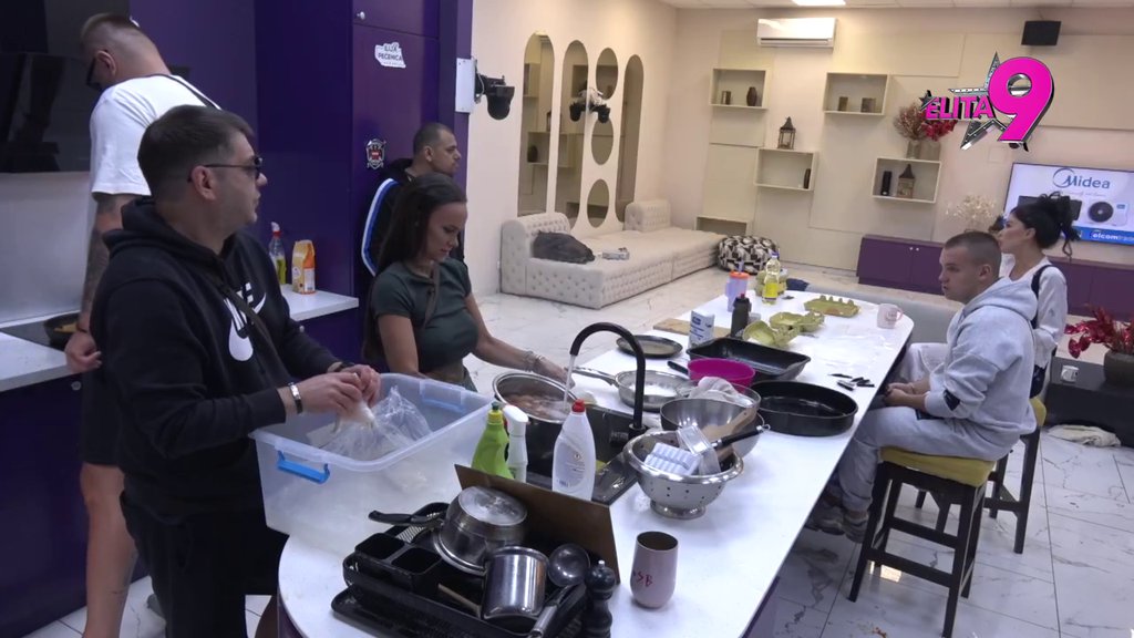 Kad je našla novog, počela je da me pljuje! Ivan Marinković se na Veliki petak setio Goce Tržan, Stanija ga ODMAH PRESEKLA: Uvek treba javno da pričaš da je NAJBOLJA! (VIDEO)