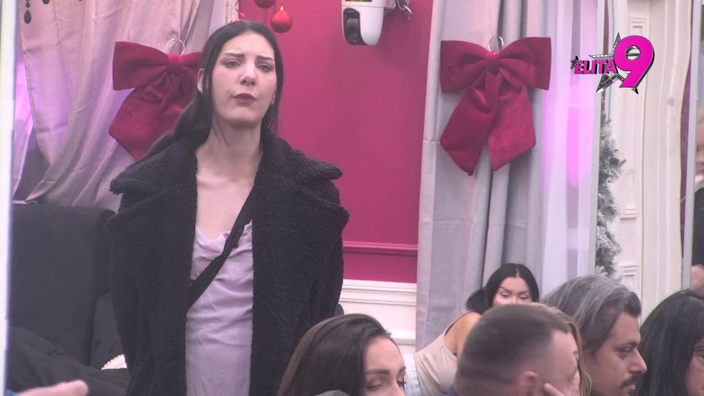 Pukao joj film: Aneli unakazila Hanu, iznela gnusne optužbe na račun njene porodice! HAOS! (VIDEO)